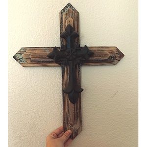 Home Decor: Crosses